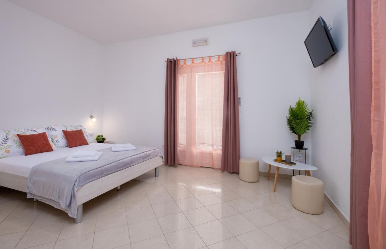 Studio Apartment Brigita Млини Екстер'єр фото